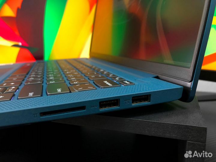 Ультрабук Lenovo Ideapad / 16 / 240 / SSD