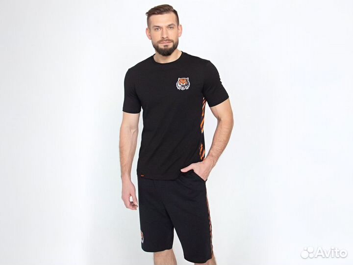 Спорт одежда и экипировка командам под заказ