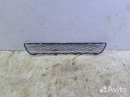 Решетка бампера Тойота