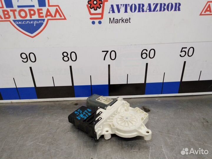 Мотор стеклоподъемника задний левый Volkswagen