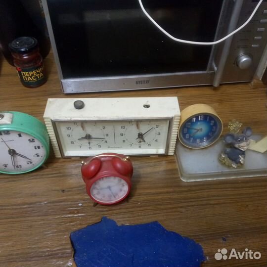 Настольные часы