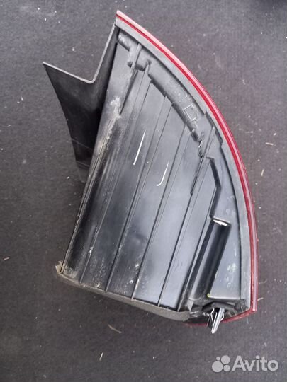 Задние наружние фонари VW Jetta 6