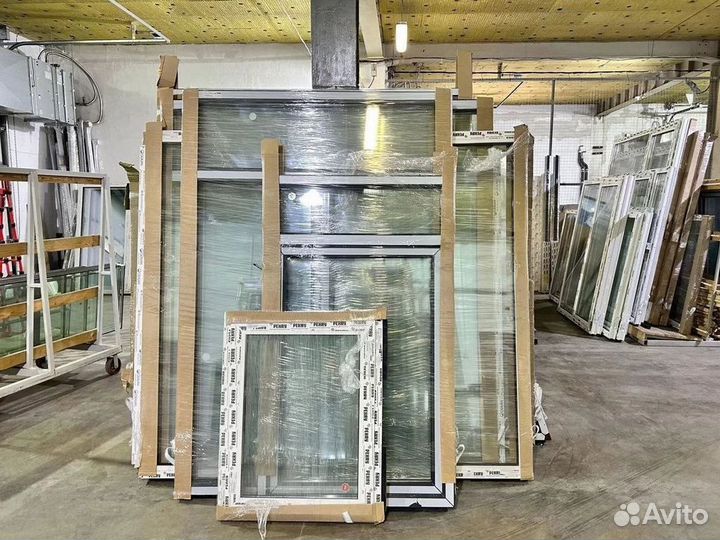 Пластиковые окна на заказ / остекление балконов