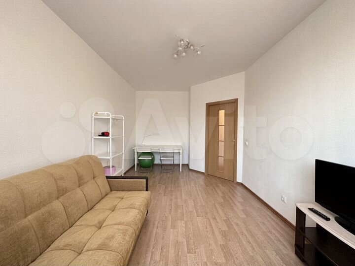 2-к. квартира, 56 м², 9/9 эт.