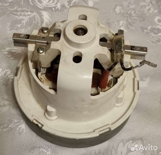 Двигатель немецкого пылесоса Eio 1000W