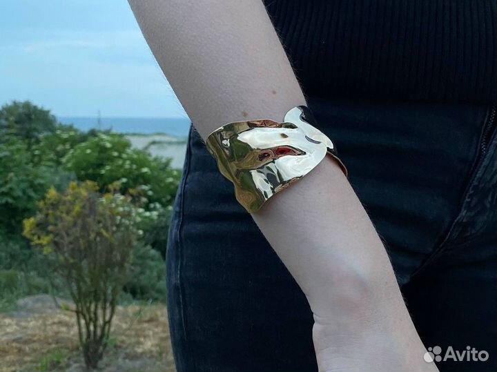 Новый крупный браслет под Celine