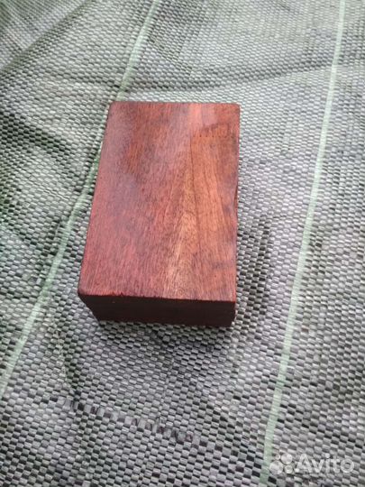 Бруски красного дерева