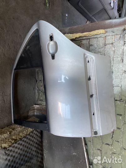 Продам двери w210 задние