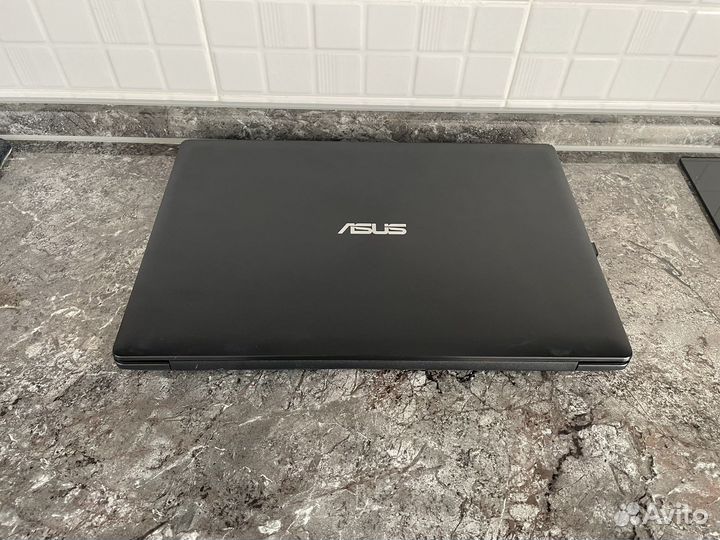 Ноутбук Asus x553s