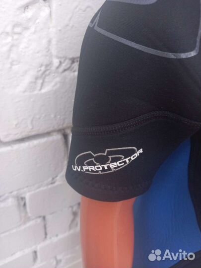 Гидрокостюм оригинал 10-12 лет