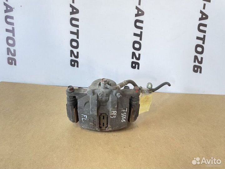 Суппорт передний левый Honda Stepwgn RF3 2.0 AT