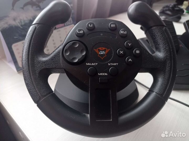 Игровой руль с педалями для пк trust GST 570