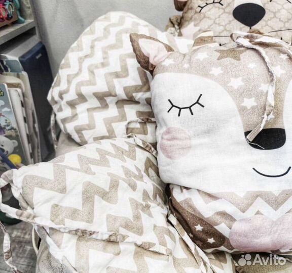 Бортики-подушки в детскую кроватку