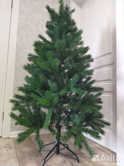 Елка искусственная