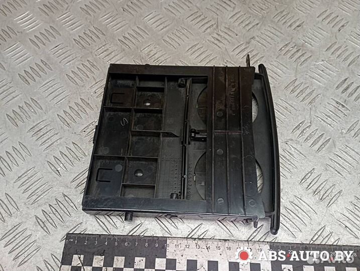 Подстаканник Mitsubishi Carisma рест. 2004