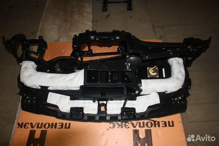 Торпедо с подушкой KIA ceed II 2012-2018