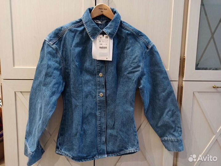 Zara джинсовая рубашка новая s