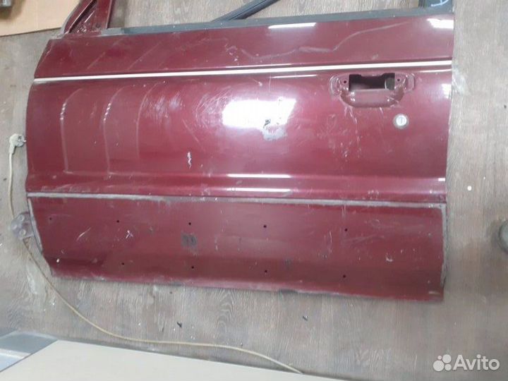 Дверь передняя левая Mitsubishi Pajero V21W 4D56