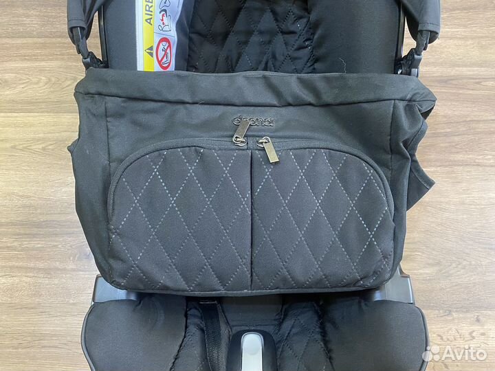 Коляска-автолюлька Doona Midnight Limited+ isofix