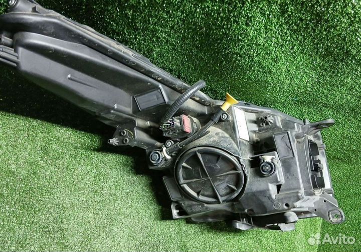 Фара левая Cadillac CTS III