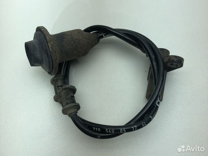 Датчик ABS задний правый Мерседес 2205400517