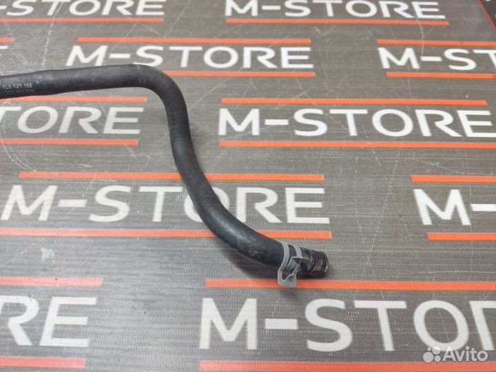 Патрубок системы охлаждения Volkswagen Touareg 7L