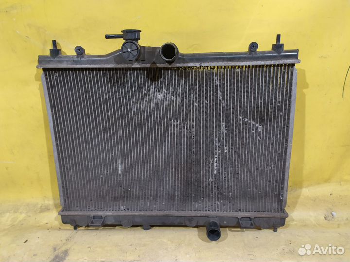 Радиатор основной nissan tiida C11 Ниссан тиида