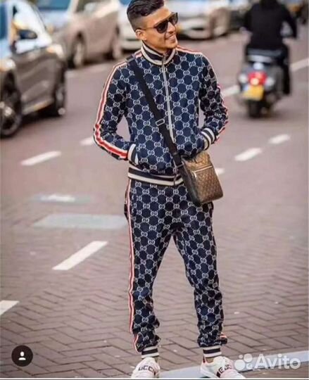 Спортивный костюм новый