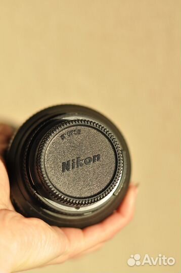 Объектив Nikon 28-70mm f2.8