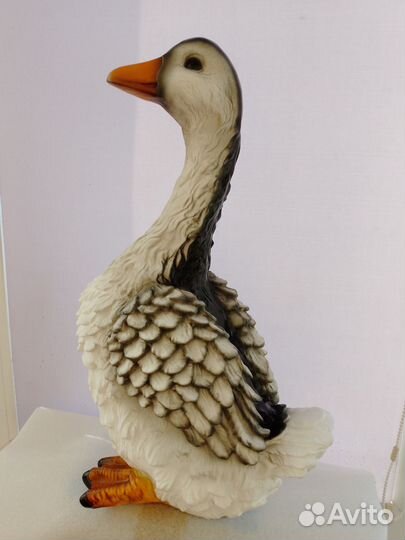 Садовая фигура Гусь