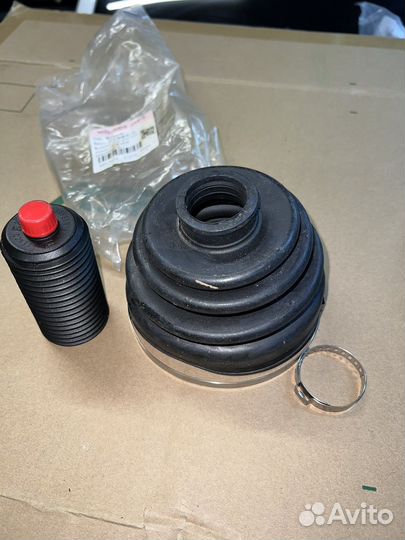 Пыльник шруса Паджеро 4