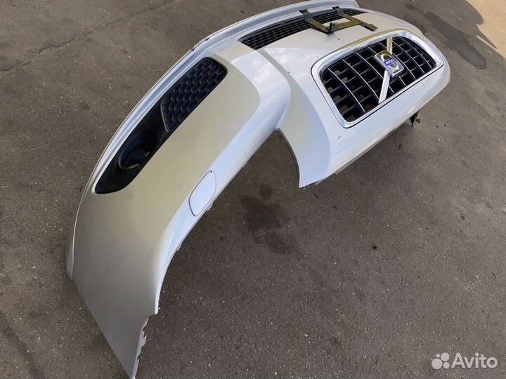 Бампер передний Volvo V70 P2 BW Цена за бампер в с