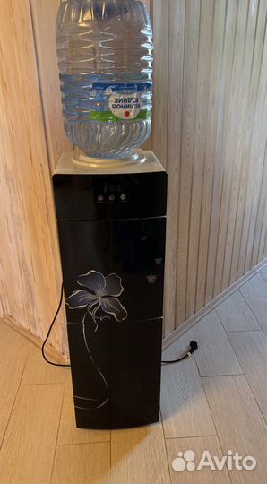 Кулер для воды напольный бу Ecotronic