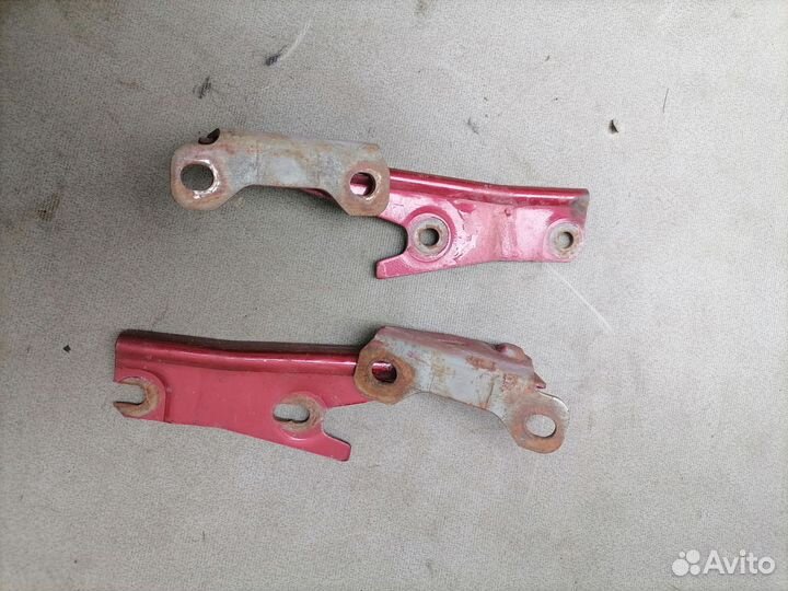 Петля капота для Proton Persona 415 GLS 1993-2007