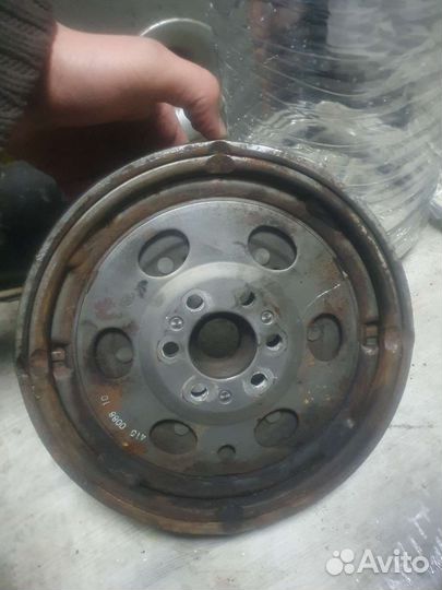 Маховик Volkswagen Polo 028141035qx 028105266K