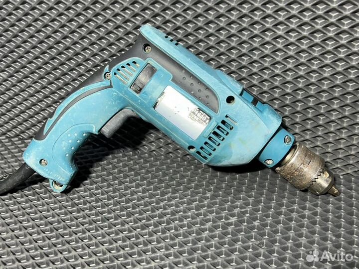 Дрель ударная Makita HP1640