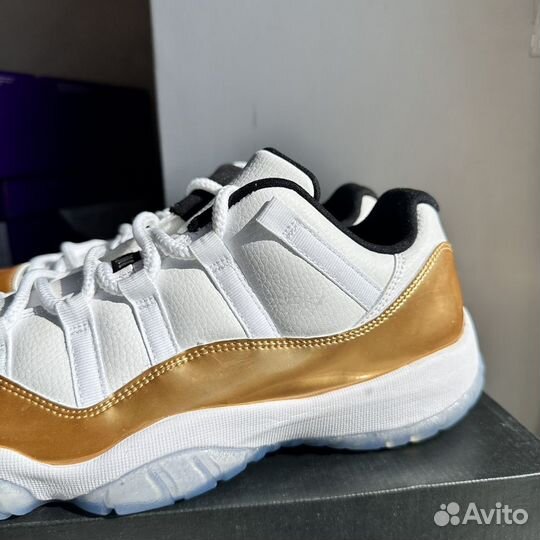 Air Jordan 11 Low Retro Closing Ceremony Gold