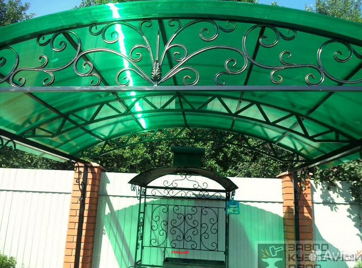 Навесы из поликарбоната для авто