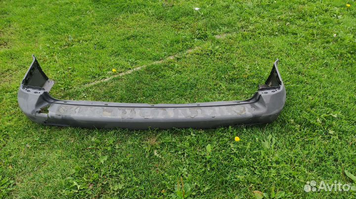 Бампер задний б/у на VW t5 transporer