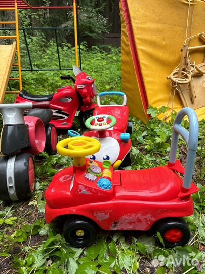 Детский транспорт, спортивный центр, стул