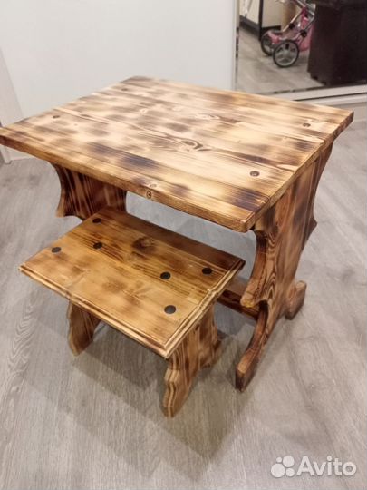 Табурет и стол детский