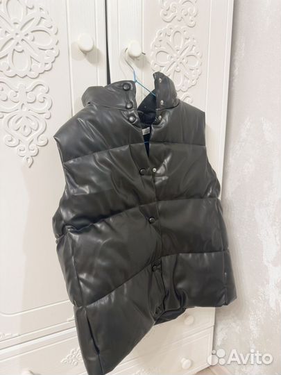Жилет кожанный befree новый
