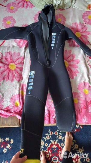 Гидрокостюм