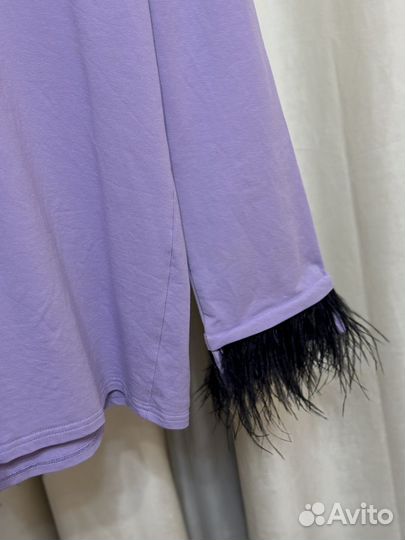 Свитшот / лонгслив с перьями