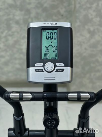 Эллиптический тренажер Svensson body labs