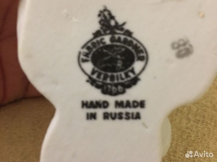 Статуэтка собачка