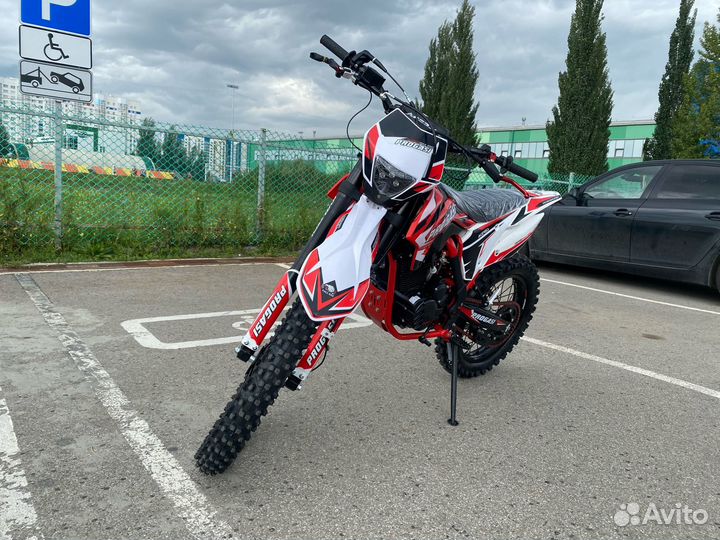 Мотоцикл кроссовый progasi super MAX 250