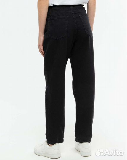 Джинсы женские