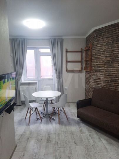 1-к. квартира, 38 м², 8/8 эт.