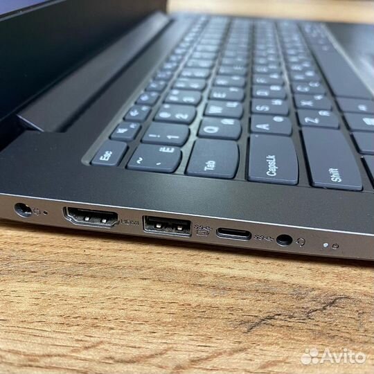 Ноутбук Lenovo Ideapad 330s